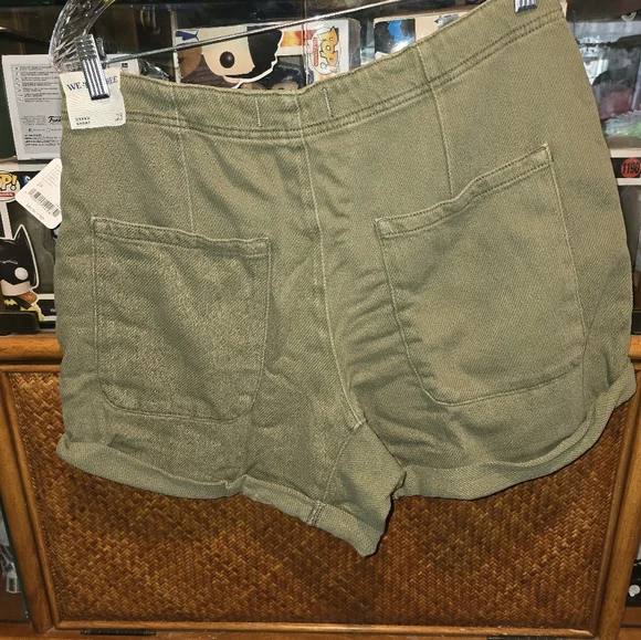 We The Free Moxie Olive Green Button Front Shorts - Picture 4 of 8